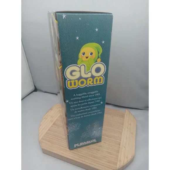 Hasbro Playskool GLO WORM Lullaby PLUSH Snuggle Soothing Music Light - Picture 5 of 10